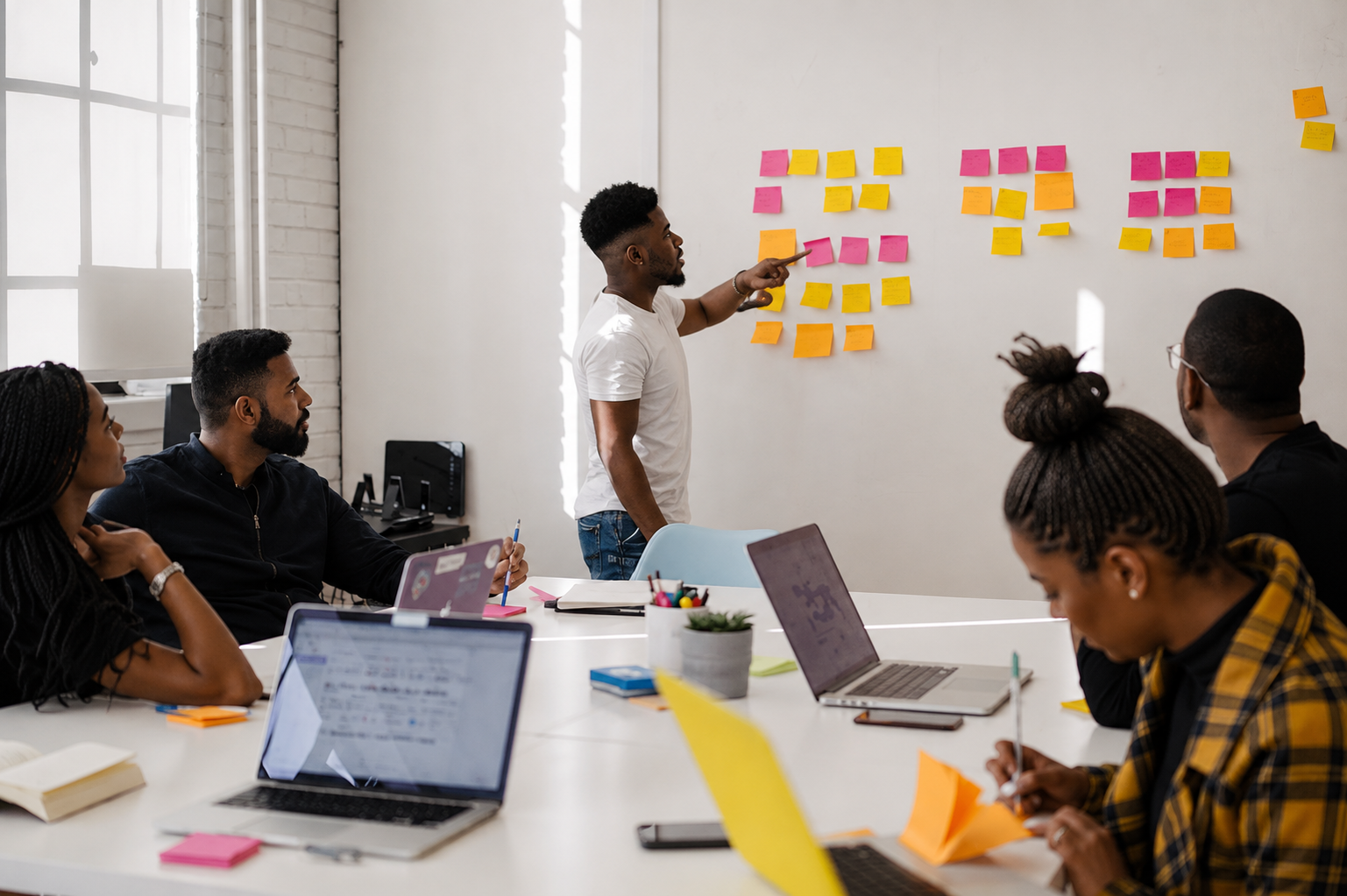 Équipe digitale au travail